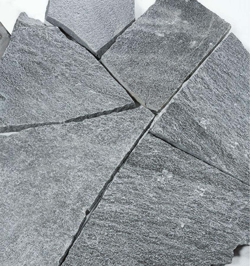 Polygonalplatten Gneis "MAGGIA" (dunkel- bis hellgrau) ca. 3-5 cm Stärke