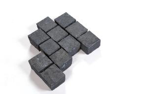 Preview: Pflastersteine Basalt "SANDOKAN ELEGANCE" (anthrazit-schwarz) -geflammt- 10x10x8 cm