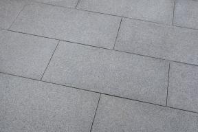 Preview: Terrassenplatten Granit "GALANT" (anthrazit) -geflammt-